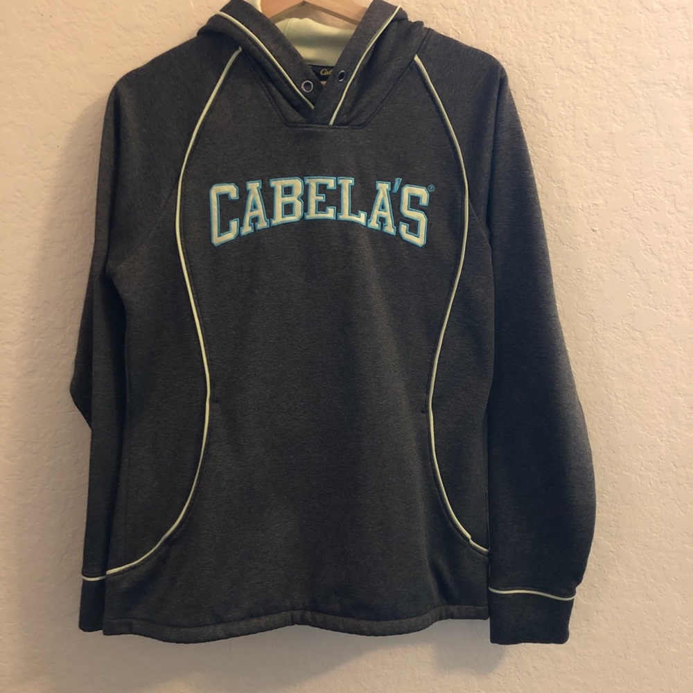 Cabela’s women’s sweatshirt